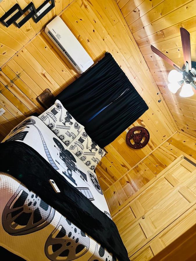Country Cabins Hotel Chariton Экстерьер фото